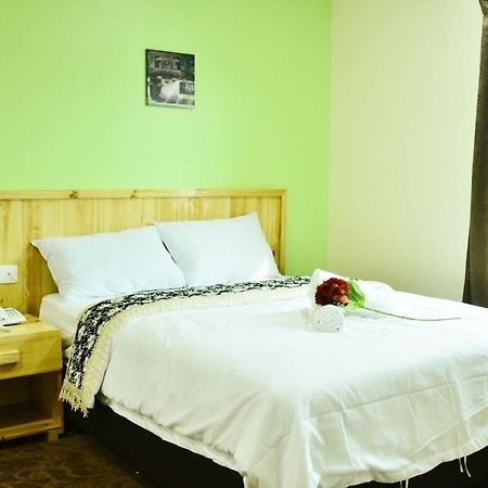 Apple Hotel Шах Алам Екстериор снимка